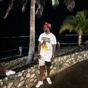 Meet your Posher, Neal